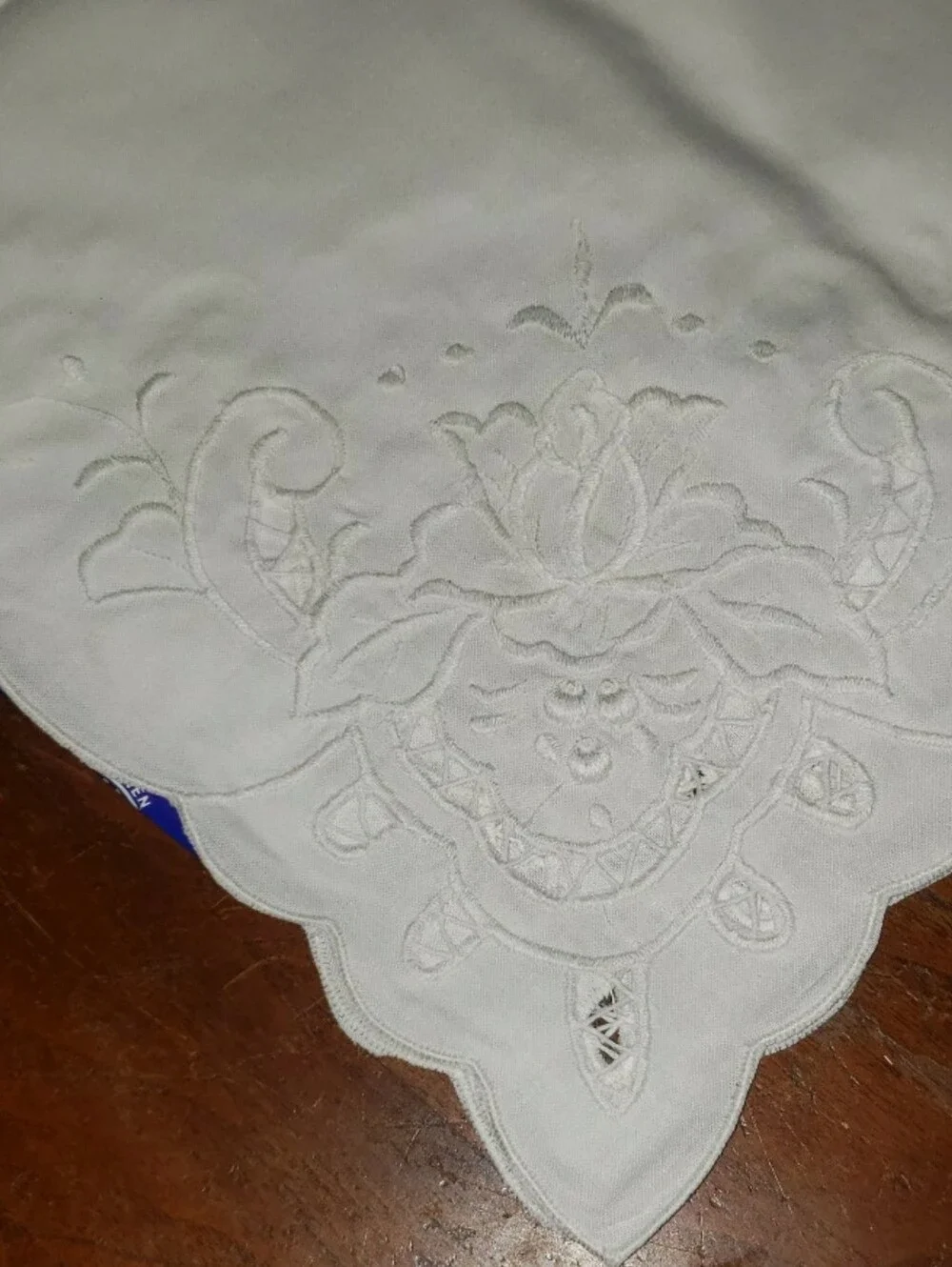 Vintage SHC Tablecloths Elegant Embroidered Tableware By Sam Hedaya Company